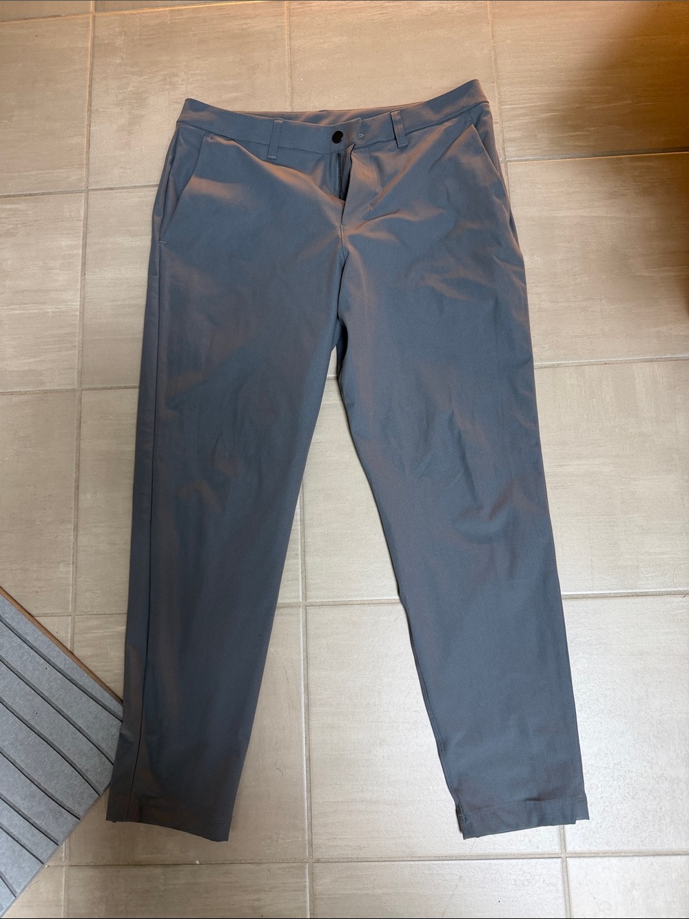 lululemon athletica Men's ABC Slate Gray Chinos